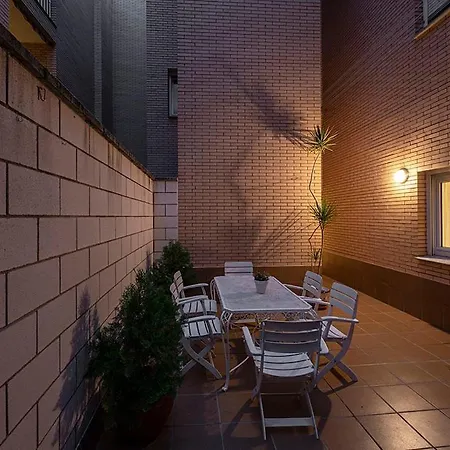 Tibula Sur Parking Lejlighed