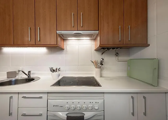 Tibula Sur Parking מרידה