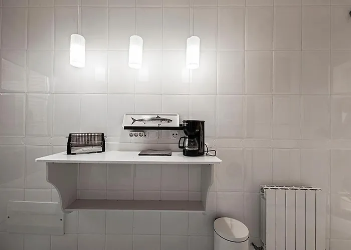 Tibula Sur Parking * מרידה