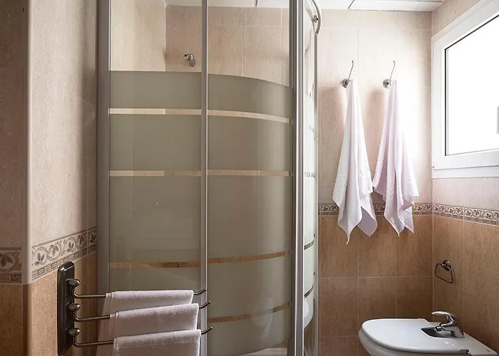 Tibula Sur Parking *